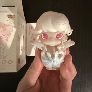 Pop Mart Dimoo Shapes in Nature series "Parting clouds"